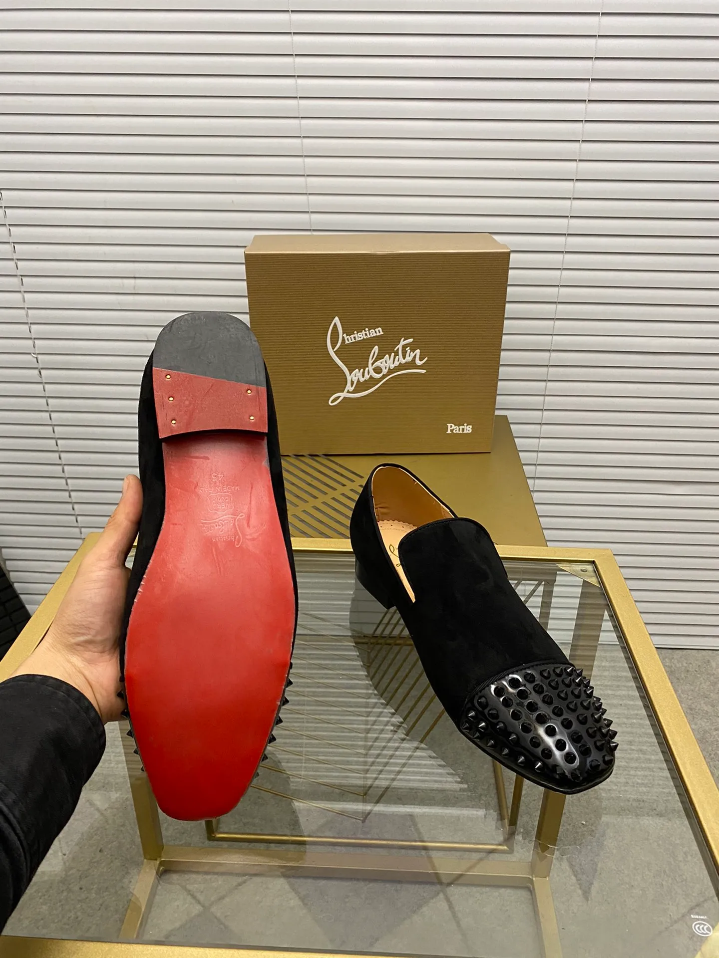 Made to order. Ex-factory price 500. christian louboutin (CL red-soled shoes) counter series, casual leather shoes 📢 📢 📢 Exclusive hot style release 🎈🎈💪 Movable latex feet 👻 Finished outsole sewing line [Deyi] 😝 #男38#-48, global supply 😝 [Top version]: Original imported genuine leather upper, top original leather lining, original molded TPU outsole, original 1:1 detail processing, original shoe last,